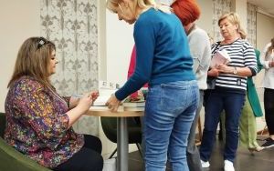 Fotorelacja ze spotkania autorskiego z Joanną Jax