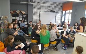 Uczestnicy spotkania Klubu Miłośników Mangi i Anime OTAKU