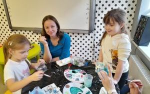 Uczestnicy zajęć w ramach Klubu Książkowych Jeżyków