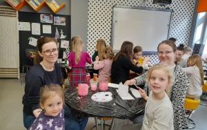 Uczestnicy zajęć w ramach Klubu Książkowych Jeżyków