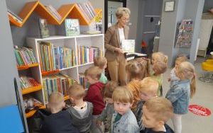 Uczestnicy lekcji bibliotecznej