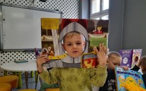 Uczestnicy lekcji bibliotecznej