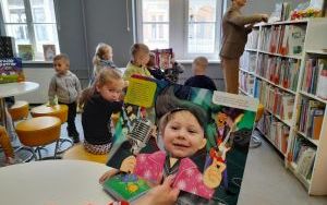 Uczestnicy lekcji bibliotecznej