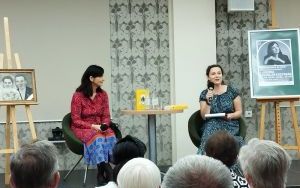 Fotorelacja ze spotkania autorskiego z Joanną Kuciel-Frydryszak