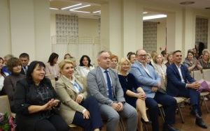 Fotorelacja z uroczystości z okazji Dnia Bibliotekarza i Bibliotek