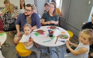 Uczestnicy zajęć w ramach Klubu Książkowych Jeżyków