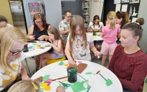 Uczestnicy zajęć w ramach Klubu Książkowych Jeżyków