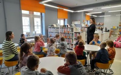 Uczestnicy lekcji bibliotecznych w Bibliotece "Pod Sową"
