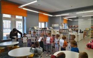 Uczestnicy lekcji bibliotecznych w Bibliotece "Pod Sową"
