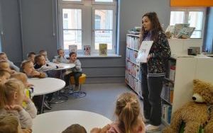 Uczestnicy lekcji bibliotecznych w Bibliotece "Pod Sową"