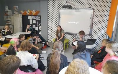 Uczestnicy spotkania Klubu Miłośników Mangi i Anime OTAKU