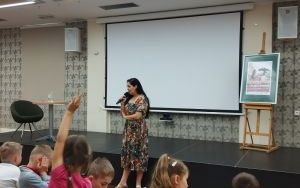 Fotorelacja ze spotkania autorskiego z Sylwią Winnik