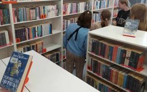 Uczestnicy lekcji bibliotecznej