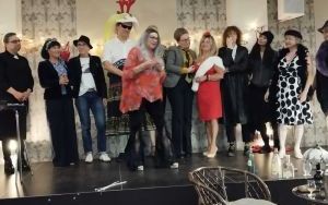 Spektakl "Merry Wives"