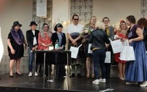 Spektakl "Merry Wives"