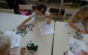 KSIĄŻECZKI Z BIBLIOTECZNEJ PÓŁECZKI (8)