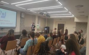 Fotorelacja ze szkolenia „Kim są gamerzy i co biblioteka może im zaoferować?”