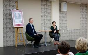 Fotorelacja ze spotkania autorskiego z Przemysławem Borkowskim