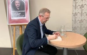 Fotorelacja ze spotkania autorskiego z Przemysławem Borkowskim