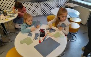 Uczestnicy zajęć feryjnych "Na Łyżwy"