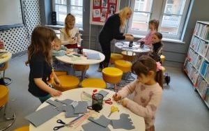 Uczestnicy zajęć feryjnych "Na Łyżwy"