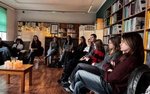 Fotorelacja z drugiego Wieczoru Poetyckiego Młodych Twórców