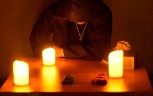 Fotorelacja z Wieczoru Fantastyki w bibliotece (4)