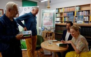 Fotorelacja ze spotkania z Agnieszką Tiutiunik i Przemysławem Pozowskim