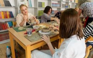 Uczestnicy warsztatów "Poezja zKubka" (6)