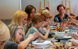 Uczestnicy warsztatów "Poezja zKubka" (12)