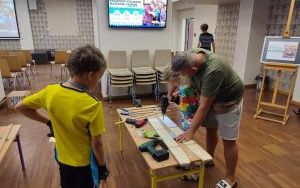 Fotorelacja z warsztatów stolarsko-literackich (7)