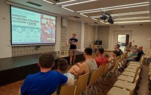 Fotorelacja z warsztatów stolarsko-literackich (8)