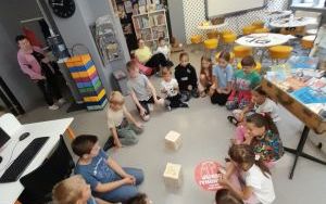 Uczestnicy zajęć z Lisim Zakątkiem