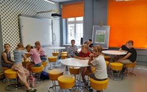 Uczestnicy zajęć z magicznymi eksperymentami (1)