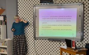 Fotorelacja z DKK dla Rodziców w Bibliotece "Pod Sową" (8)