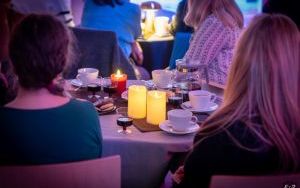 Fotorelacja e spotkania autorskiego z Jarosławem Kiełbasiewiczem (13)