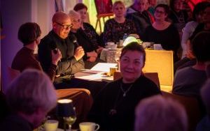 Fotorelacja e spotkania autorskiego z Jarosławem Kiełbasiewiczem (17)