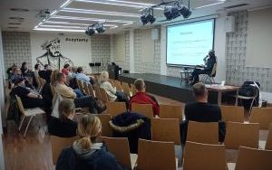 Fotorelacja z wykładu w ramach projektu "Korki z życia" (2)