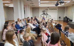 Fotorelacja z Dnia Pluszowego Misia w bibliotece! (1)