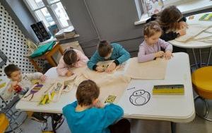 Fotorelacja z zajęć ozdabiania toreb (3)