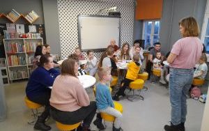 Uczestnicy Klubu Książkowych Jeżyków (2)