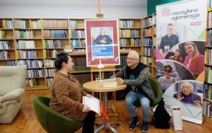 Fotorelacja ze spotkania autorskie z Maciejem Henem (5)