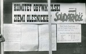 Tablica ogłoszeniowa, 1990 r.
