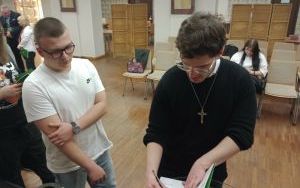 Fotorelacja ze spotkania autorskiego z Maciejem Rozumkiem (2)