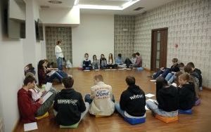 Fotorelacja z warsztatów dla młodzieży o relacjach (2)