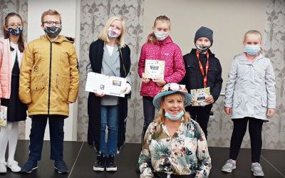 Zdjęcia ze spotkania autorskiego z Ewą Chotomską