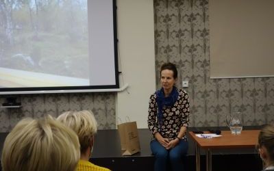 Spotkanie z Marzeną Filipczak "Na północy: zorze, gejzery i renifery"