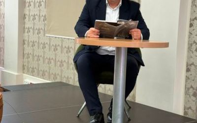 Burmistrz Oleśnicy czyta "Dziady"