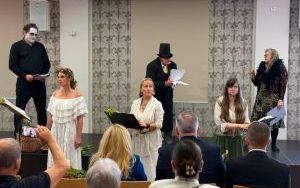 Występ Teatru Pomiędzy