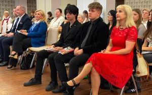 Uczestnicy Narodowego Czytania